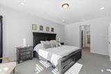 528 Grand Landings Parkway - Photo 14