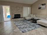 9 Central Place - Photo 16
