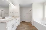 19 Regina Lane - Photo 22