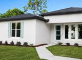 14 Renshaw Drive - Photo 2