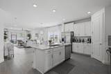 2110 Raglan Circle - Photo 9