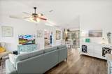 45 Pershing Lane - Photo 5