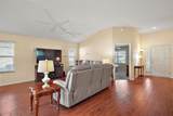 3810 Cosmos Way - Photo 8