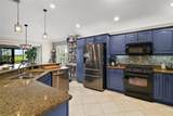 685 Winifred Way - Photo 15