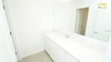 4030 Northeast 33Rd Avenue Avenue - Photo 21