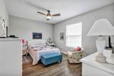 27018 White Plains Way - Photo 16