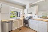 106 Oak Boulevard - Photo 12