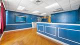 390 Burleigh Boulevard - Photo 6