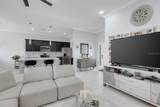 2412 Ainsworth Avenue - Photo 9