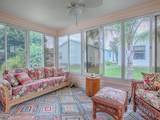 421 Aldama Avenue - Photo 19