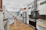 8052 Waterbury Way - Photo 15