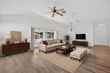 1866 Kyrle Terrace - Photo 18
