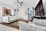 699 Joseph Way - Photo 4