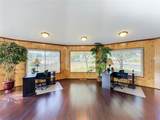 811 Bay Street - Photo 10