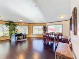 811 Bay Street - Photo 11