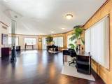 811 Bay Street - Photo 16