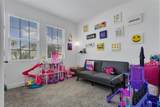 673 Blackstone Street - Photo 16