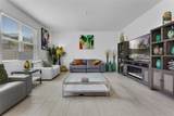 673 Blackstone Street - Photo 7