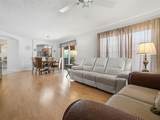 484 Aintree Lane - Photo 3