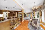 996 Scenic Lake Drive - Photo 18