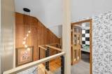 996 Scenic Lake Drive - Photo 38