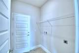 1492 Leamington Lane - Photo 13