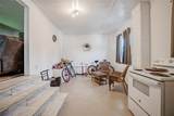1048 Roselle Avenue - Photo 15