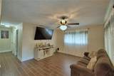 640 Waldon Avenue - Photo 8