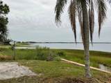 1011 Lakeview Drive - Photo 4