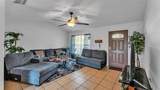 1733 Sandalwood Circle - Photo 4