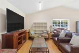 11004 Martha Avenue - Photo 10