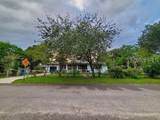 308 10TH Avenue - Photo 3
