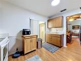 2115 Kings Crossing - Photo 15