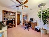 2115 Kings Crossing - Photo 20