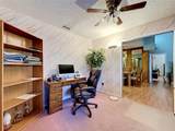 2115 Kings Crossing - Photo 21