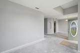 153 Oak Crossing Boulevard - Photo 5