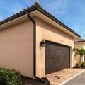 930 Venice Avenue - Photo 10