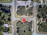 105 Green Oak Drive - Photo 3