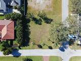 702 Hibiscus Drive - Photo 2