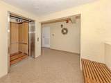925 Wexford Boulevard - Photo 3
