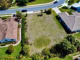 565 Park Estates Square - Photo 4