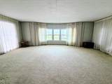 815 Waterway - Photo 3