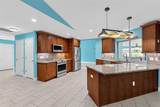 339 Barcelona Street - Photo 15