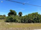 276 Baytree Drive - Photo 3