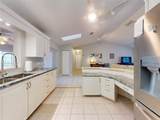808 19TH Avenue - Photo 18