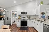 1023 Gage Avenue - Photo 10