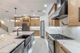 511 Yupon Street - Photo 10