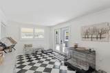 719 Warwick Place - Photo 14