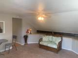 211 Bay Avenue - Photo 3