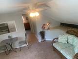 211 Bay Avenue - Photo 4